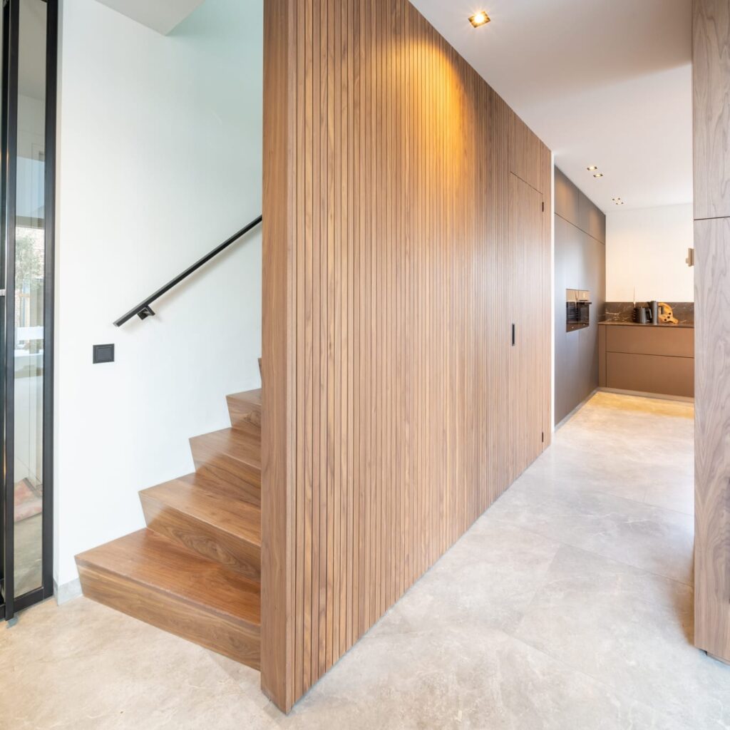 Interieur op maat - houten wand